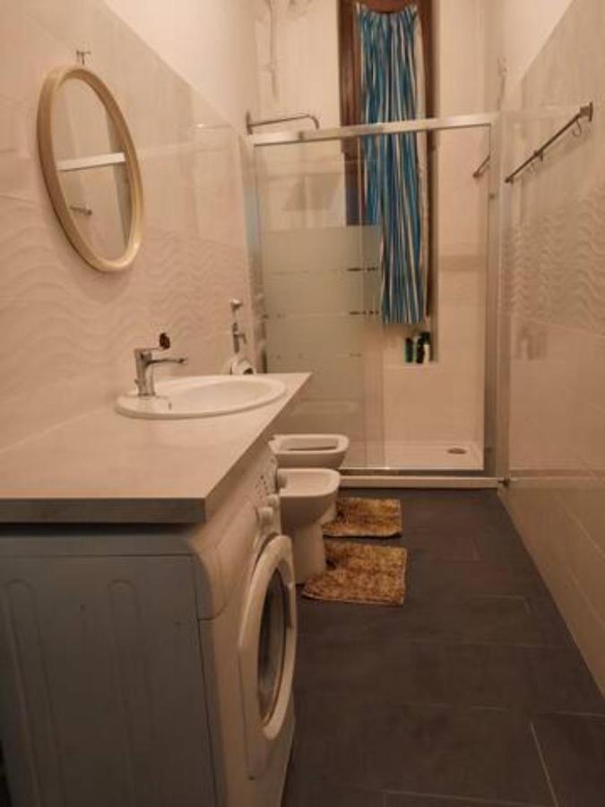 Nice And Quiet Accommodation In The City Center Milano Exterior foto